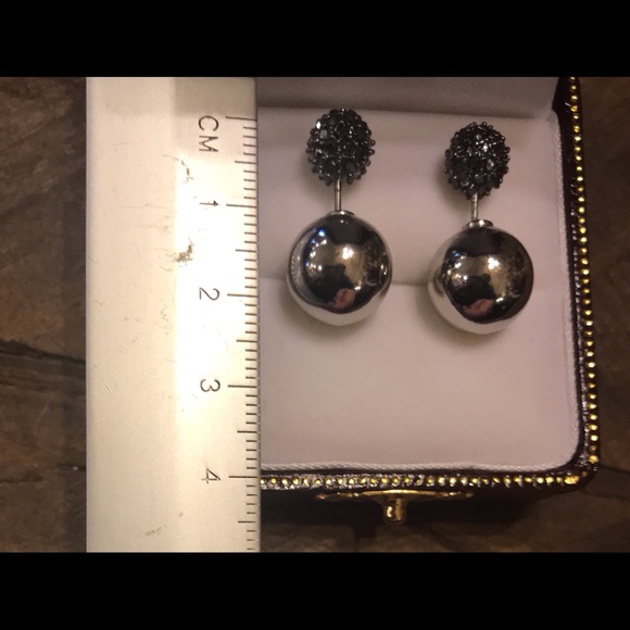 Silver and black sapphire studs. - Picture 2 of 2